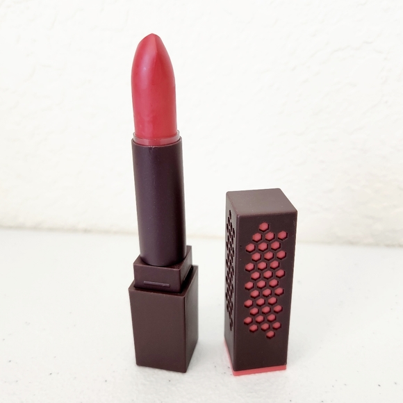 Burt's Bees Satin Lipstick - Picture 3 of 11